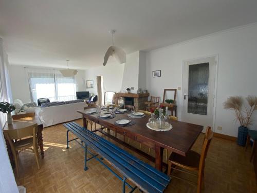 Spacious holiday home for 7 people, 250 m from the beach, Jullouville