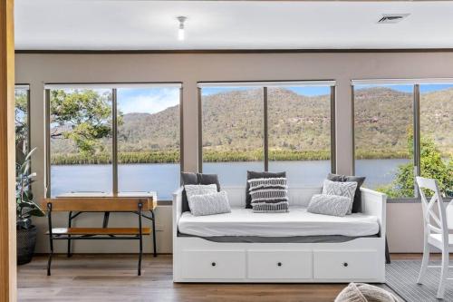 Waterfront Family Holiday Home