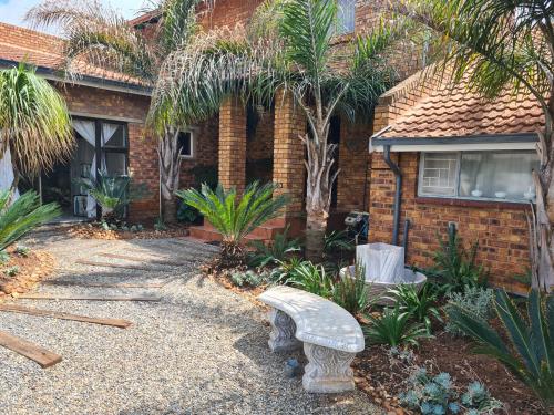 Vista, Royal Villa Guesthouse in Brakpan