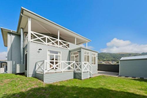 Apollo Bay Oceanview Mountain Retreat, Pet Friendly, EV station, Fireplace