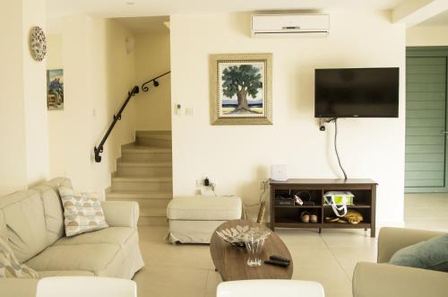 Bellevue Villa - image 2