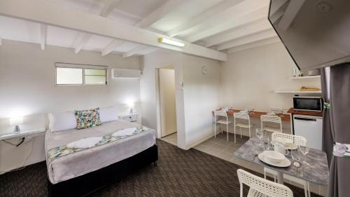 Oasis Motel