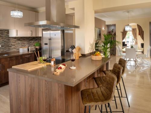 Villa room in Villa Wudas - Panoramic views Private heated pool & Golf Area