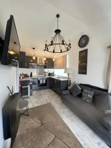 Iekārtas, Stunning One Bed Modern & Contemporary Chalet in Freistorpa