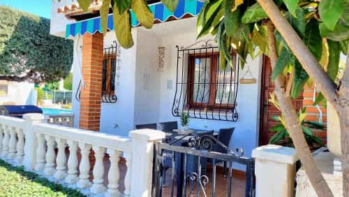 A szálláshely kívülről, La Casita Denia in Almadrava
