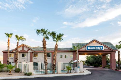 Days Inn by Wyndham Phoenix West