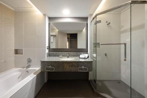Amora Beach Resort Room Type - Deluxe Family Pool View with bunk bed