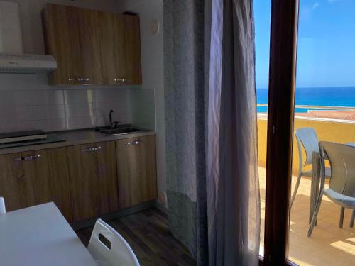 Studio with Sea View image 5