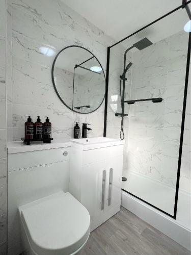 Stunning apartment in Beckton with Private Entrance, Londres