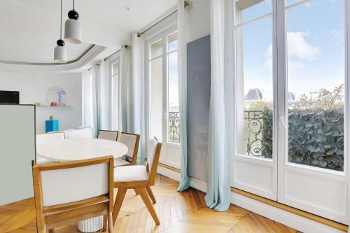 Elegant & Spacious Home in Heart of Paris - République