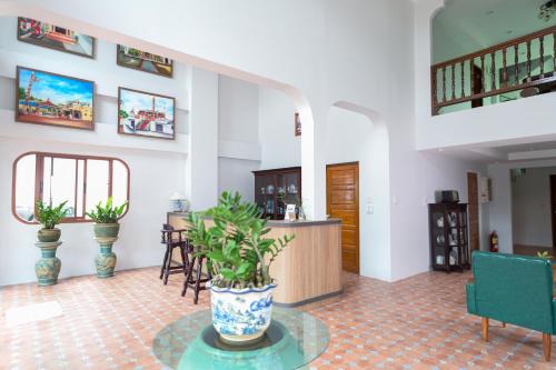 Facilities, ChomTique Hotel near Wat Phlup