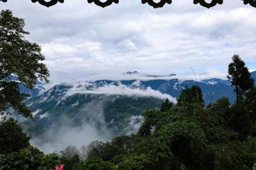 Wake In Himalayas