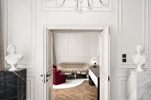 Presidential Suite image 7