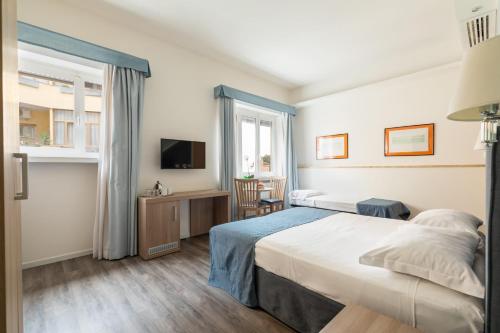 Fleming Suites - image 12
