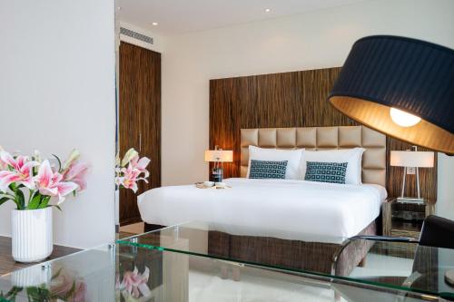 Lovely Lake View - Two Bedroom - JLT - image 3