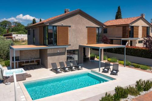 Modern villa Albona with pool and jacuzzi in Porec