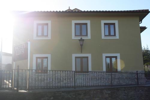 Hotel Lupa - image 12