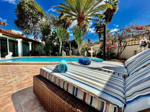 Fantastic modern villa with heated pool, Tauro, Gran Canaria