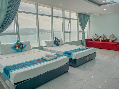 Sea View Apartment near Beach