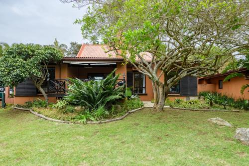 Vista exterior, San Lameer Villa 2704 - 4 Bedroom Standard - 8 pax - San Lameer Rental Agency in Southbroom