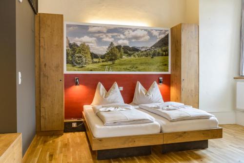 1 queen bed