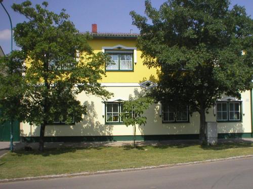 Nikolaushof
