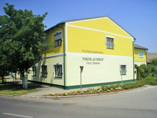 Nikolaushof