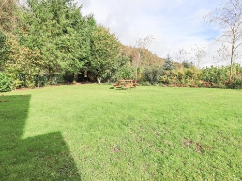 Foresters Cottage - image 11