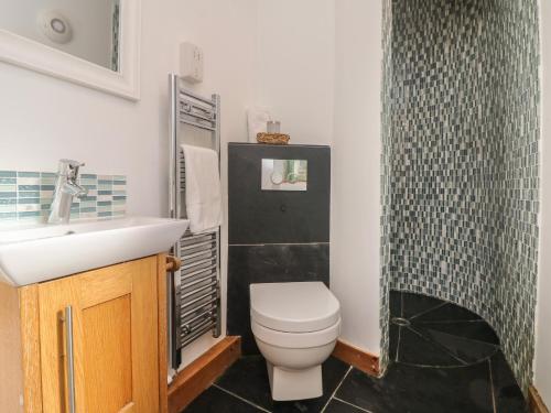 Hay Loft Camborne - image 3