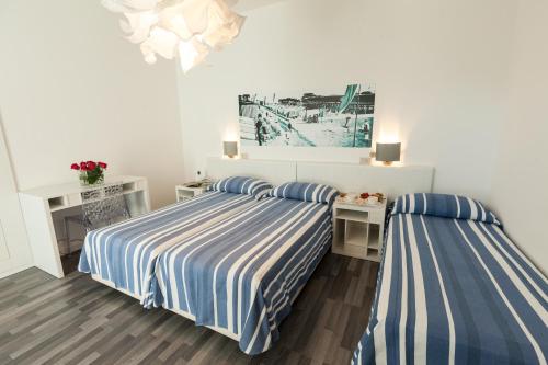 Triple Room with Garden View image 1