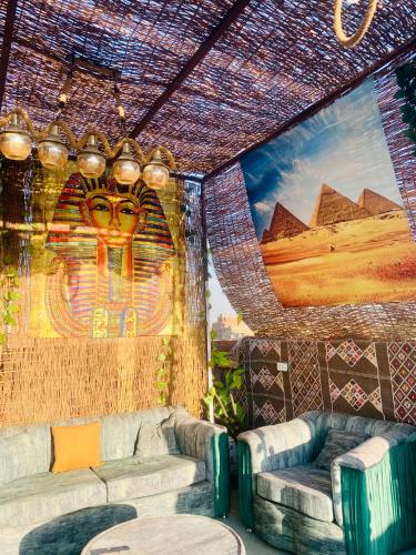 设施服务, LOAY PYRAMIDS VIEW in 吉萨