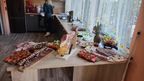 CABANA ADAM SI EVA in Gura Raului