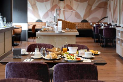 Hotel Astra - image 14