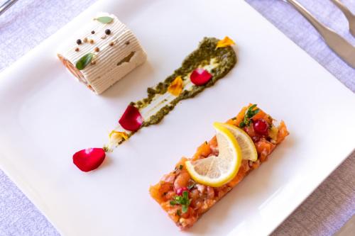 Logis Hotel Restaurant du Pont - image 7