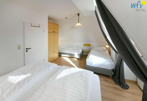Apartment with Sea View image 9