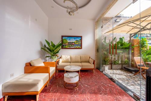 Golden Sun Hotel Hoi An - 로비