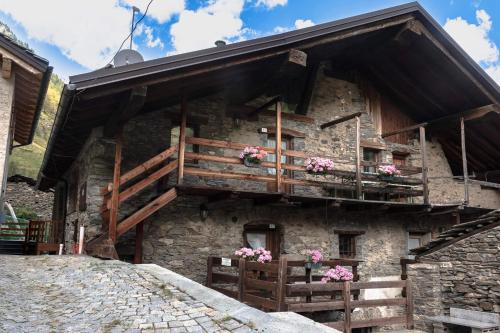  Case Gran Paradiso Villaggio Melignon in Rhemes-Saint-Georges
