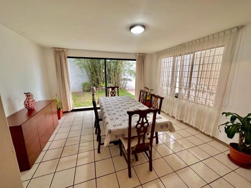 Casa Garcia-5 habitaciones, Auditorio GNP Estadios CC Parque Puebla in San Felipe Hueyotlipan, Mexico