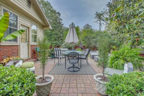 Family Laurinburg Home with Private Yard and BBQ in 勞林堡(NC)