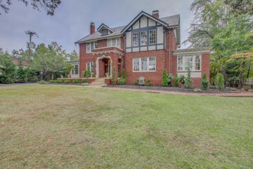 Family Laurinburg Home with Private Yard and BBQ