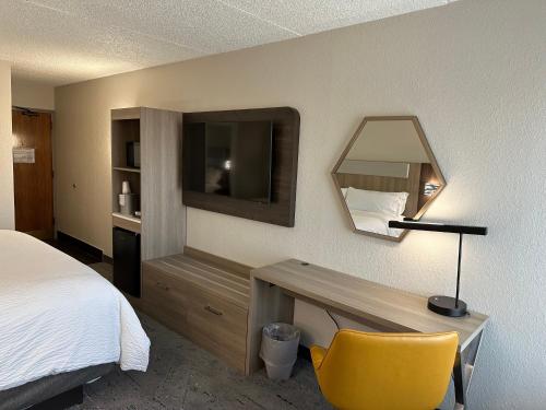 Standard King Room with Walk-In Shower