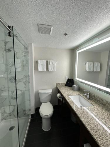 Holiday Inn Express & Suites Eden Prairie - Minneapolis, an IHG Hotel