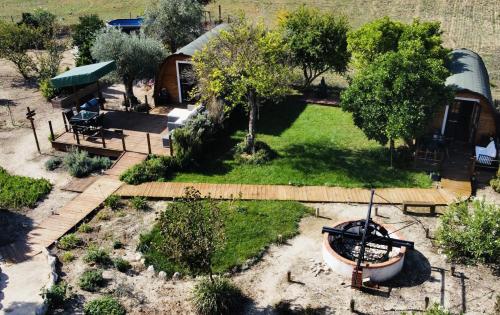 Vistas, Casa de 15 m² en Romeira, con 1 habitación(es) y 1 baño(s) privado(s) (Glamping Turquesa, feel and relax in a wood house) in Santarem
