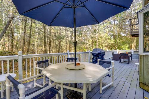 South Salem Vacation Rental with Furnished Deck!