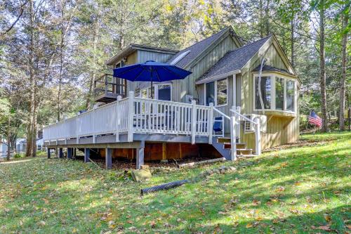 South Salem Vacation Rental with Furnished Deck!