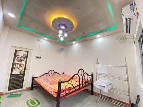 1 queen bed