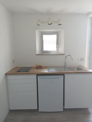 charmant studio dans une longere in La Ménitré