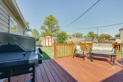 Cozy Indiana Home with Deck, Charcoal Grill and Yard!