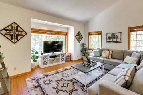 Spacious Lake Arrowhead Gem with Game Room and Patio! in Lake Arrowhead, USA