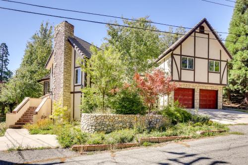 Spacious Lake Arrowhead Gem with Game Room and Patio! in Lake Arrowhead, USA